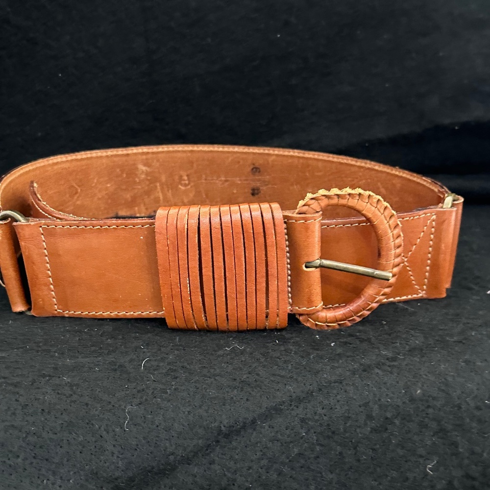 Vintage , Etienne Aigner, women’s wide tan leather belt, size M